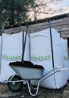 6. Biologische Tuinaarde-Compost - Big Bag 2m3